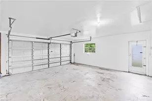 1432 SE 11th Pl, Cape Coral, FL 33990 - Photo 13