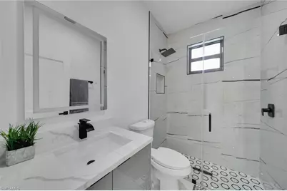 1013 NE 12th Ter, Cape Coral, FL 33909 - Photo 21