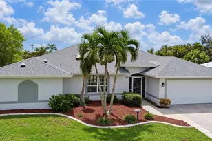 428 SW 5th St, Cape Coral, FL 33991 - Photo 1