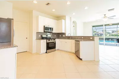 10615 Camarelle Cir, Fort Myers, FL 33913 - Photo 17