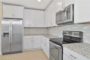 11765 Grand Belvedere Way, Fort Myers, FL 33913 - Photo 9