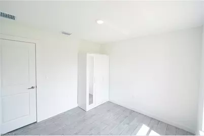 2712 46th St SW, Lehigh Acres, FL 33976 - Photo 13