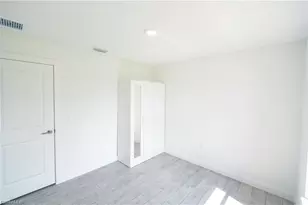 2712 46th St SW, Lehigh Acres, FL 33976 - Photo 13