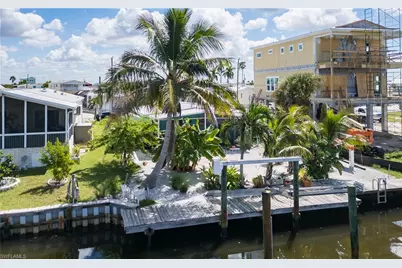 847 Oak St, Fort Myers Beach, FL 33931 - Photo 39