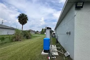 911 Unice Ave N, Lehigh Acres, FL 33971 - Photo 5