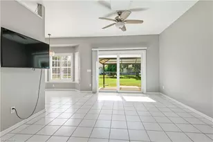 318 SE 21st St, Cape Coral, FL 33990 - Photo 3