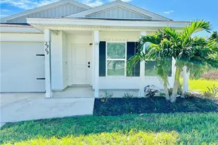 2909 NE 6th Pl, Cape Coral, FL 33909 - Photo 3