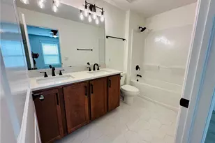 2909 NE 6th Pl, Cape Coral, FL 33909 - Photo 13