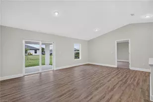 109 NE 23rd St, Cape Coral, FL 33909 - Photo 9