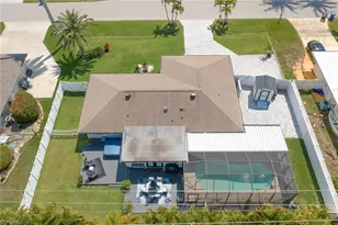 1089 N Town and River Dr, Fort Myers, FL 33919 - Photo 29