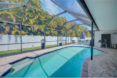 1089 N Town and River Dr, Fort Myers, FL 33919 - Photo 19