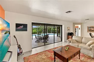 428 Pine Lake Dr, Naples, FL 34112 - Photo 9
