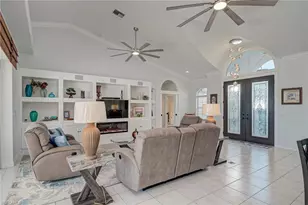 2540 SW 30th St, Cape Coral, FL 33914 - Photo 9