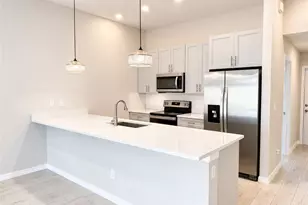 1315 SE 41st St, Cape Coral, FL 33904 - Photo 3