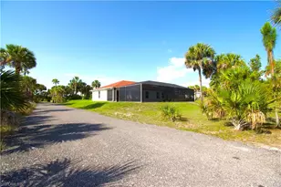 2640 36th Ave SE, Naples, FL 34117 - Photo 11