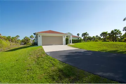 2640 36th Ave SE, Naples, FL 34117 - Photo 7
