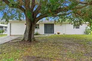 1635 Lowell Ct, Fort Myers, FL 33907 - Photo 1