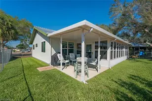 2015 Showboat Plaza, Labelle, FL 33935 - Photo 21