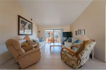 2015 Showboat Plz, Labelle, FL 33935 - Photo 5