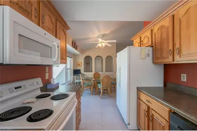 2015 Showboat Plz, Labelle, FL 33935 - Photo 9