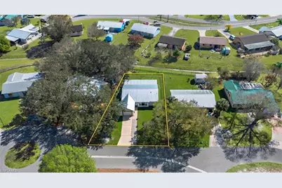 2015 Showboat Plz, Labelle, FL 33935 - Photo 23
