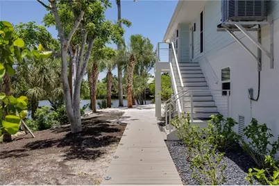 992 Fish Crow Rd, Sanibel, FL 33957 - Photo 21