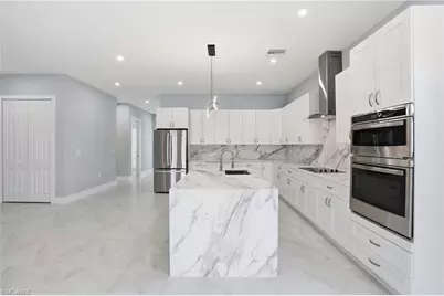 27659 Franklin St, Bonita Springs, FL 34134 - Photo 13