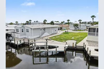 11501 Dogwood Ln, Fort Myers Beach, FL 33931 - Photo 5