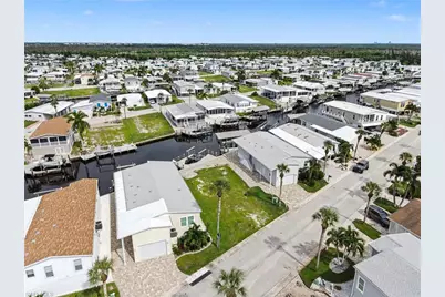 11501 Dogwood Ln, Fort Myers Beach, FL 33931 - Photo 9