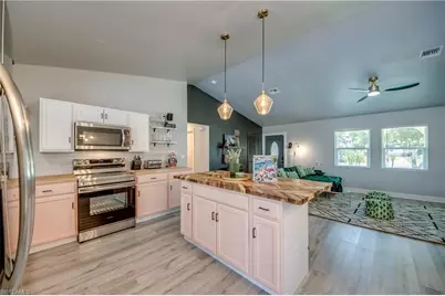 917 SW 23rd St, Cape Coral, FL 33991 - Photo 15