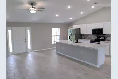 3528 NE 17th Pl, Cape Coral, FL 33909 - Photo 3