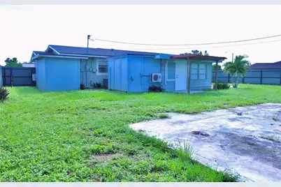 321 Rushmore Ave N, Lehigh Acres, FL 33936 - Photo 35
