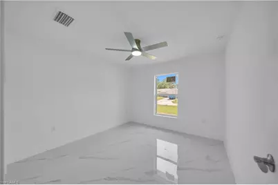 1023 Pilgrim St E, Lehigh Acres, FL 33974 - Photo 19