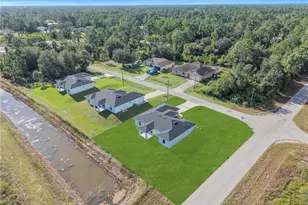 1021 Pilgrim St E, Lehigh Acres, FL 33974 - Photo 37