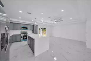 1021 Pilgrim St E, Lehigh Acres, FL 33974 - Photo 9