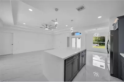 1021 Pilgrim St E, Lehigh Acres, FL 33974 - Photo 7
