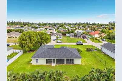 1808 SW 12th Ln, Cape Coral, FL 33991 - Photo 7