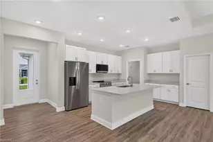 323 NW 18th St, Cape Coral, FL 33993 - Photo 9
