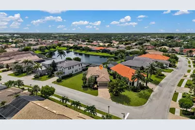 10505 Valencia Lakes Dr, Bonita Springs, FL 34135 - Photo 49