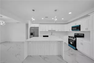 1025 Pilgrim St E, Lehigh Acres, FL 33974 - Photo 9
