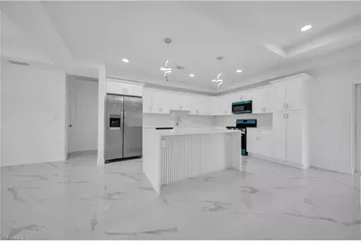 1025 Pilgrim St E, Lehigh Acres, FL 33974 - Photo 13