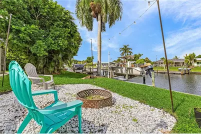 4614 SE 1st Pl, Cape Coral, FL 33904 - Photo 11
