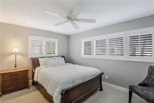 5129 York Ct, Cape Coral, FL 33904 - Photo 9