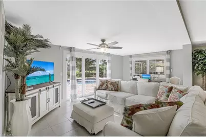 5129 York Ct, Cape Coral, FL 33904 - Photo 3