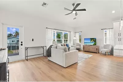 250 Pearl St, Fort Myers Beach, FL 33931 - Photo 7