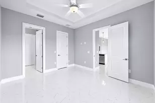 426 Mercedes Ct, Lehigh Acres, FL 33972 - Photo 9