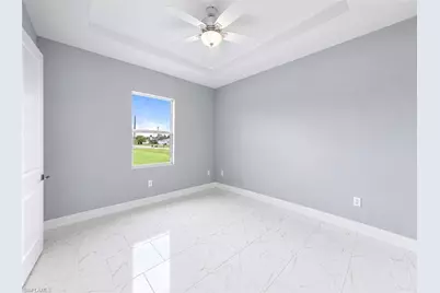 426 Mercedes Ct, Lehigh Acres, FL 33972 - Photo 7