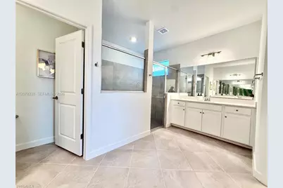 9291 Aqua Overlook Ct, Lehigh Acres, FL 33936 - Photo 35
