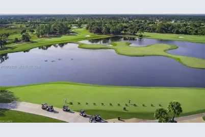 9291 Aqua Overlook Ct, Lehigh Acres, FL 33936 - Photo 3