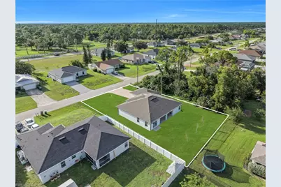3449 NE 8th Pl, Cape Coral, FL 33909 - Photo 31